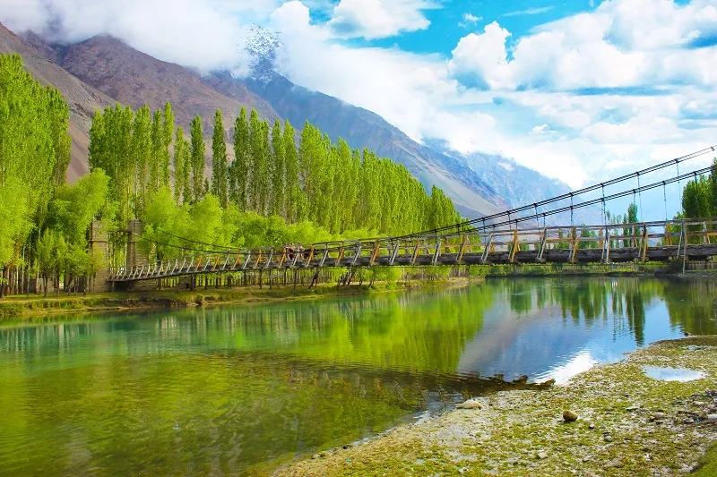 Lulusar-Lake
