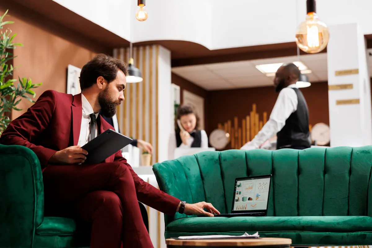 best hotel booking hacks